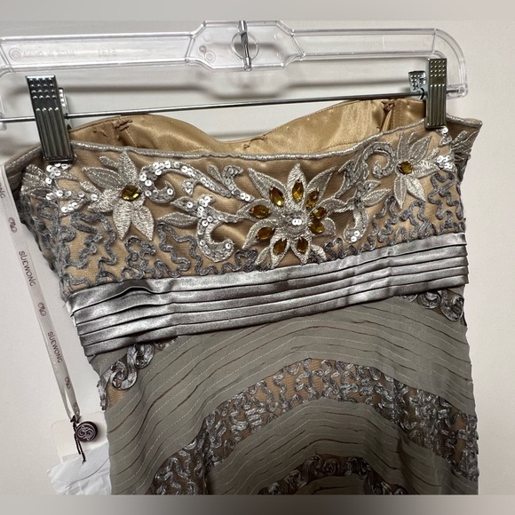 SUE WONG NOCTURNE STRAPLESS BEADED DRESS. SIZE 8.  PLATNIUM GOLD - Picture 3 of 14